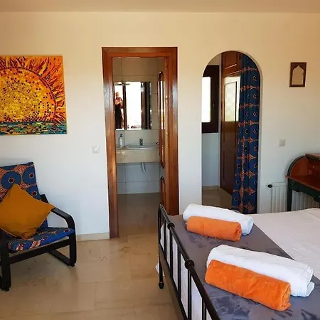 Villa Beautiful 9 Bedroom With And Pool.