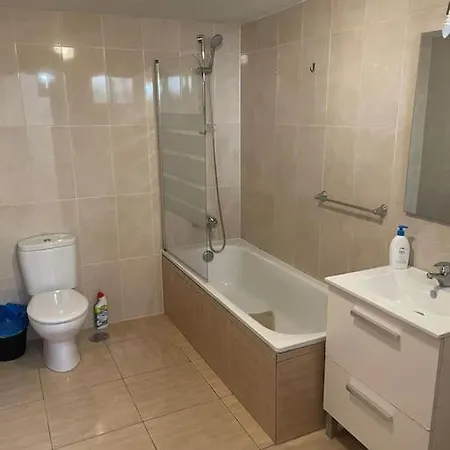 Villa Beautiful 9 Bedroom With And Pool. Malaga