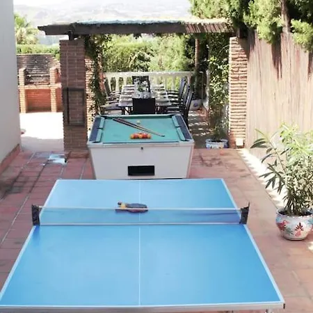 Beautiful 9 Bedroom With And Pool. Malaga