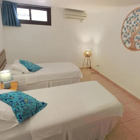 Beautiful 9 Bedroom With And Pool. Villa Malaga